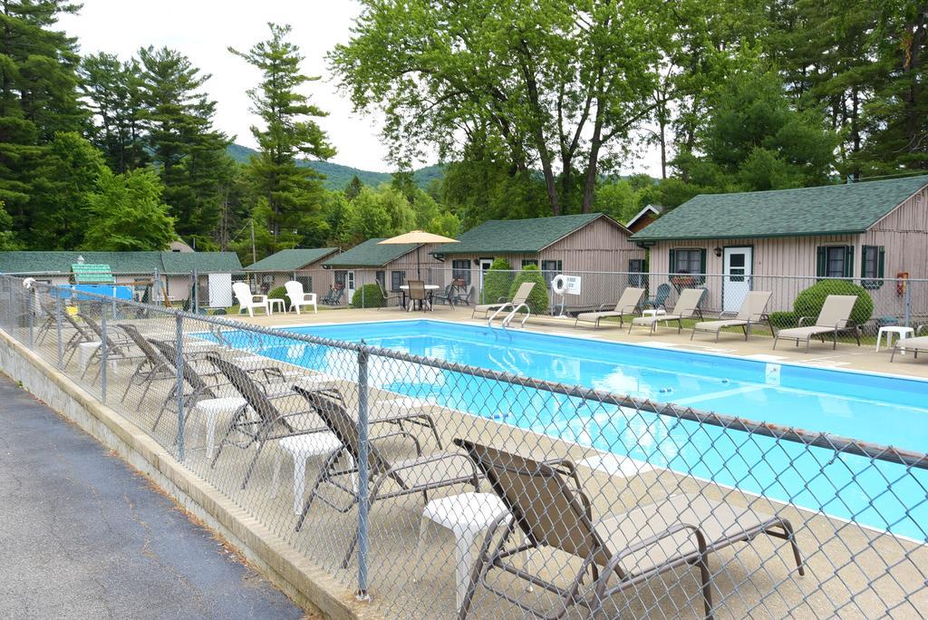 Lincoln Log Colony Hotel Lake George Exterior foto